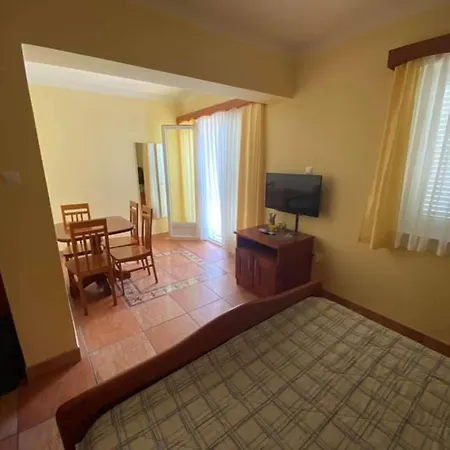Ara-lekaj * Baška